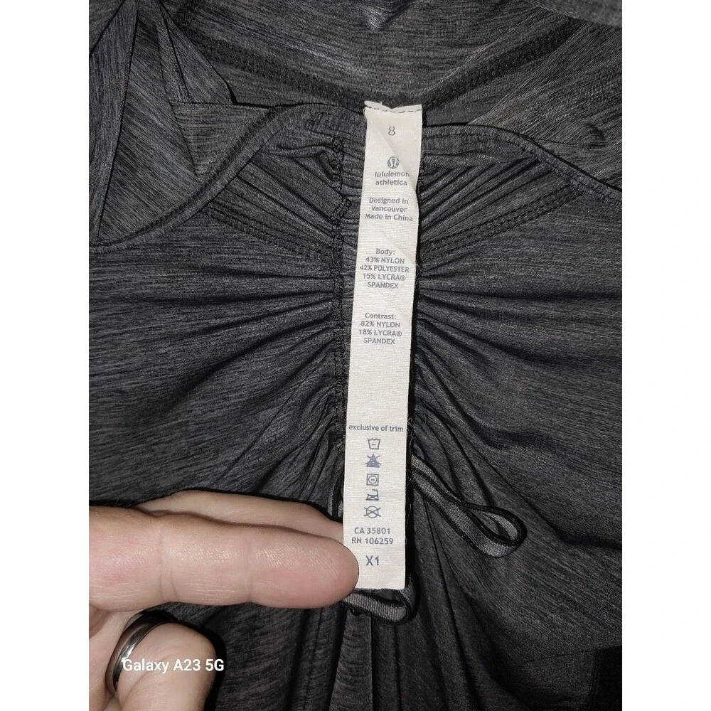 Lululemon Run in the Sun Pullover Size 8 Graphite Gray